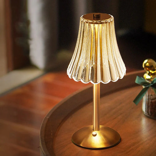 Lampada da tavolo in cristallo dorato